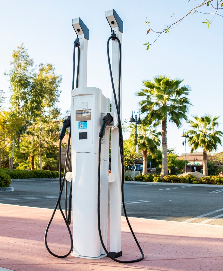 L2 commercial EV chargers